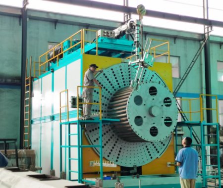 國內(nèi)最大3.6米中空壁設(shè)備繼續(xù)安裝